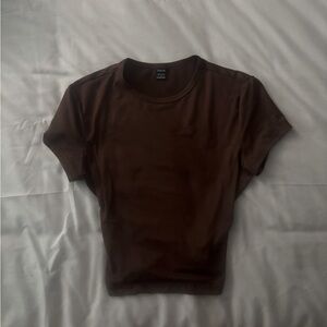 Brown cropped fitted T